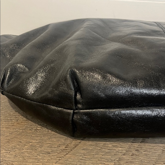 Hobo International Black Leather Shoulder Bag - Picture 10 of 14